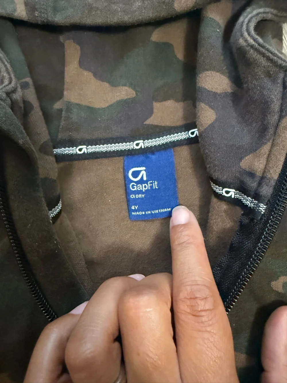 GAP zip up